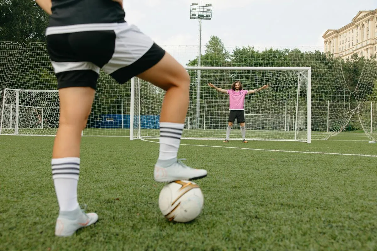 游泳罗切特技术解析与训练方法全方位指导方案